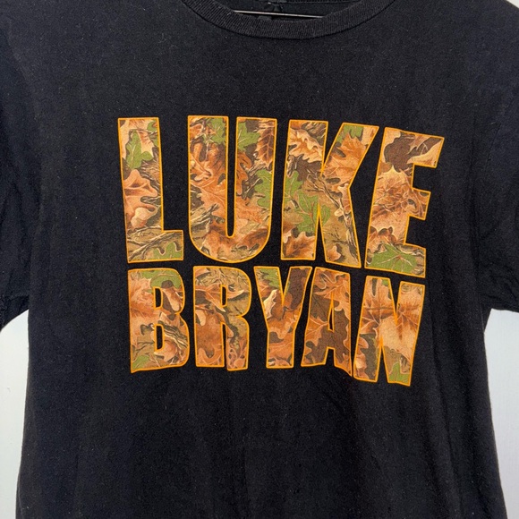 Luke Bryan Short Sleeve T-Shirt - Picture 1 of 8